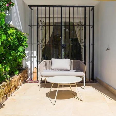 Apartment Elviria Playa White Pearl *