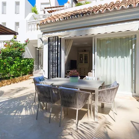 Elviria Playa White Pearl Apartment *
