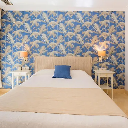 Elviria Playa White Pearl Apartment Marbella